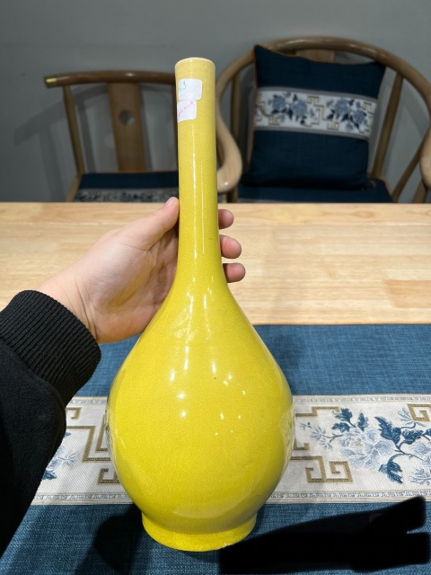古玩陶瓷晚清黃釉膽瓶拍賣，當前價格6900元