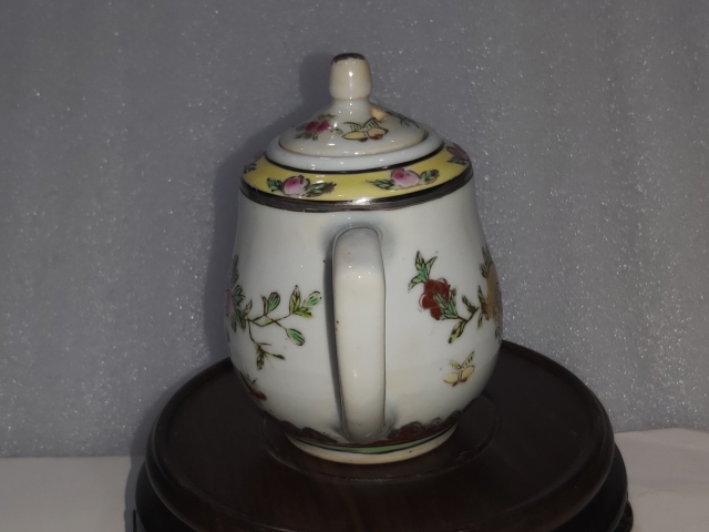 古玩陶瓷花果紋執壺拍賣,當前價格680元