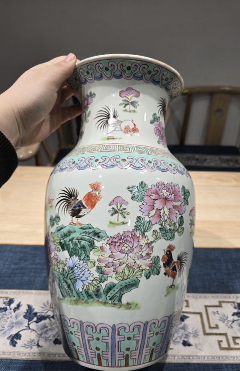 古玩陶瓷粉彩官上加官紋撇口瓶拍賣,當前價格2500元