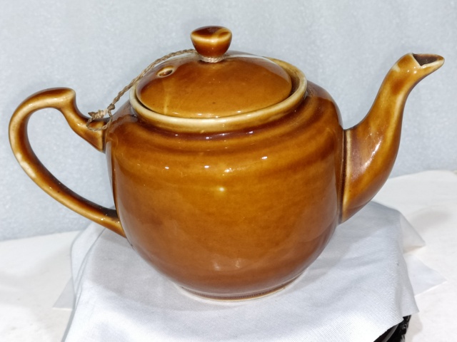 古玩陶瓷紫金釉執(zhí)壺拍賣,當(dāng)前價(jià)格288元