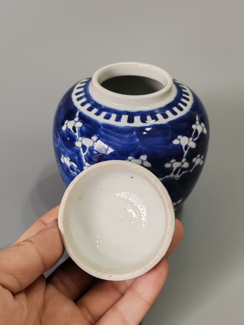 古玩陶瓷清光緒冰梅罐，全品帶蓋拍賣，當前價格1280元