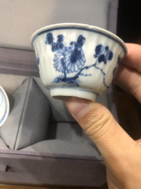 古玩陶瓷清-康熙-青花瓜棱花卉紋-品茗杯一對拍賣,當前價格1380元
