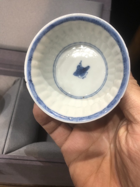 古玩陶瓷清-康熙-青花瓜棱花卉紋-品茗杯一對拍賣,當前價格1380元