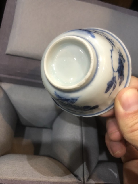 古玩陶瓷清-康熙-青花瓜棱花卉紋-品茗杯一對拍賣,當前價格1380元
