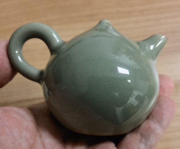 古玩陶瓷青釉倒流壺拍賣，當前價格298元