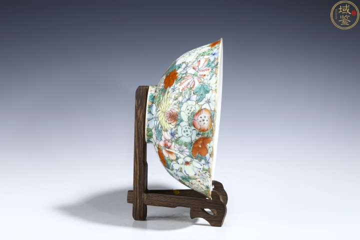 古玩陶瓷粉彩百花不落地紋茶碗拍賣，當前價格7500元