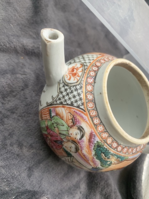 古玩陶瓷乾隆廣彩人物壺拍賣，當前價格3888元