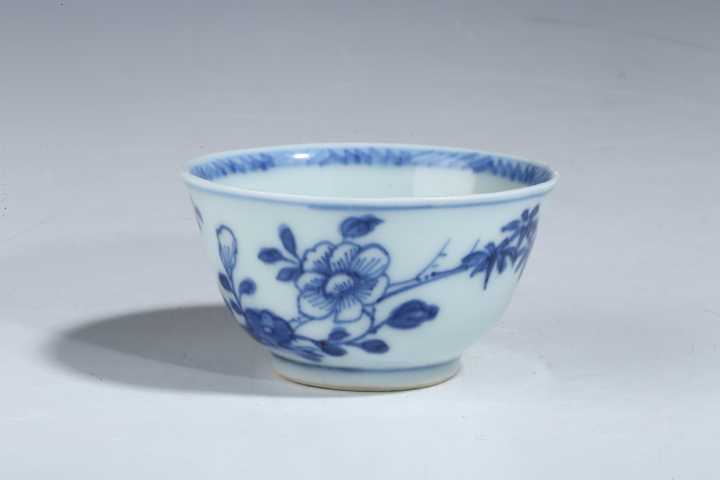 古玩陶瓷青花花卉茶杯拍賣,當(dāng)前價(jià)格950元
