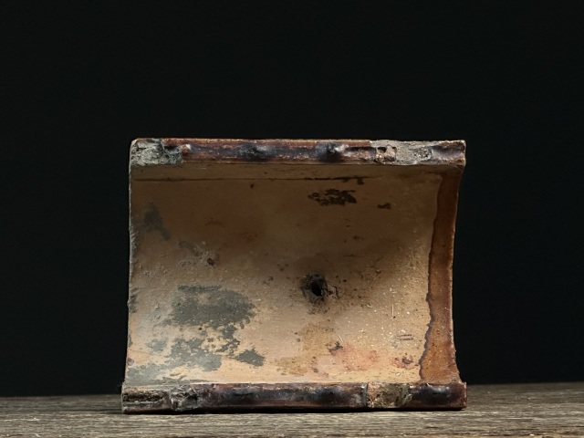 古玩陶瓷褐釉瑞獸構件拍賣,當前價格1580元