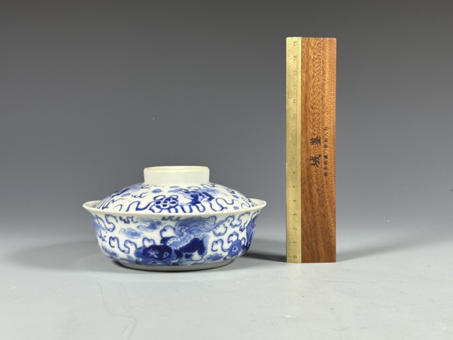 古玩陶瓷清晚期·青花四獅子同堂紋蓋碗拍賣，當前價格5000元