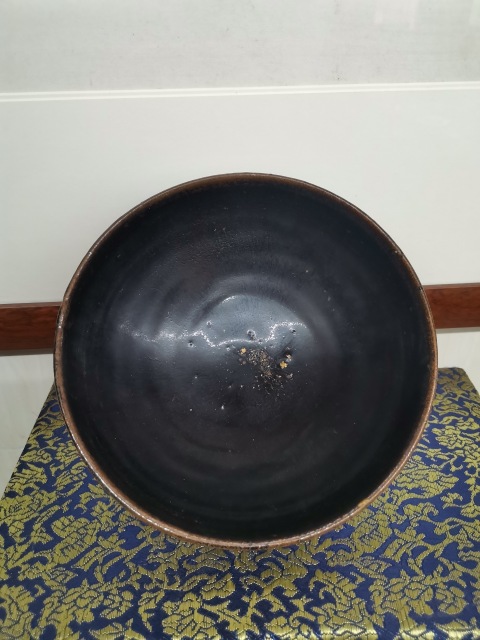 古玩陶瓷黑釉碗拍賣,當(dāng)前價(jià)格2200元