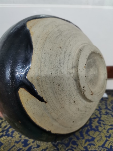 古玩陶瓷黑釉碗拍賣,當(dāng)前價(jià)格2200元