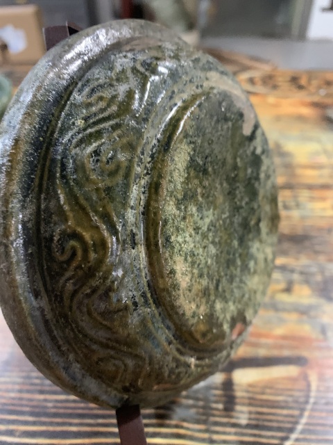 古玩陶瓷漢代精品綠釉印花盆拍賣,當(dāng)前價格3800元