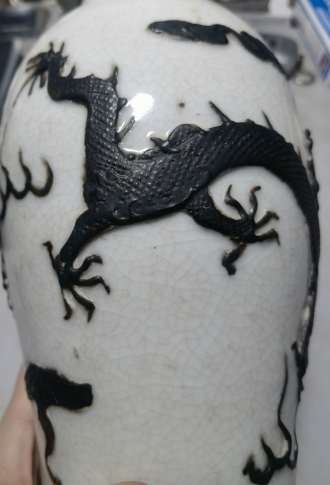 古玩陶瓷哥釉***龍紋撇口瓶拍賣，當前價格2980元