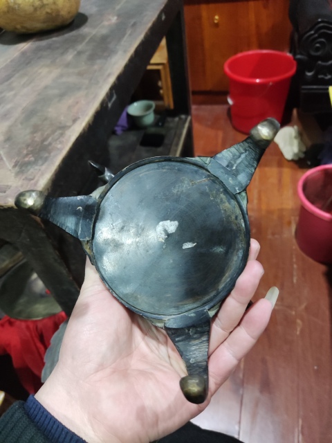 古玩雜項（特價）晚清山水刻畫銅瓶拍賣，當前價格880元