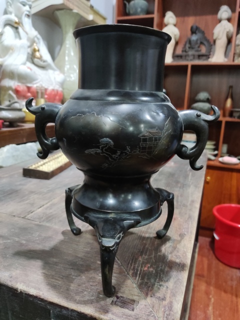 古玩雜項（特價）晚清山水刻畫銅瓶拍賣，當前價格880元