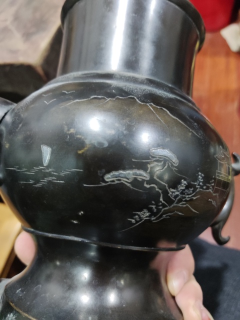 古玩雜項（特價）晚清山水刻畫銅瓶拍賣，當前價格880元