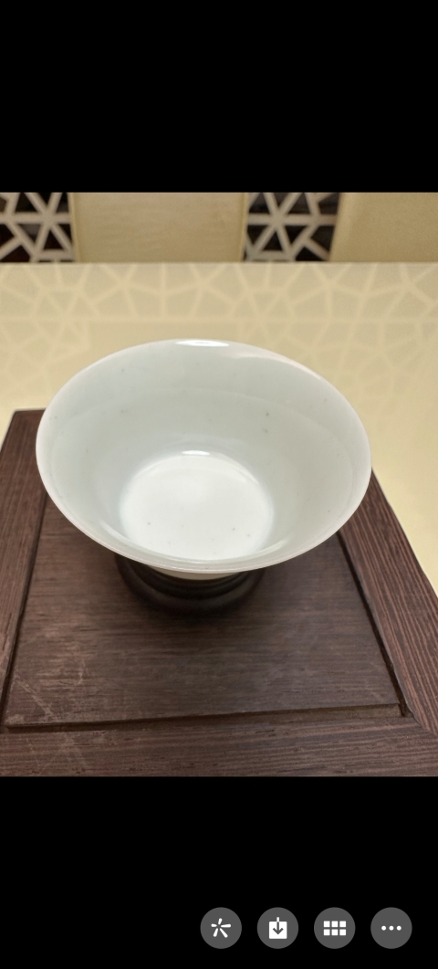 古玩陶瓷白釉杯拍賣，當(dāng)前價(jià)格2380元