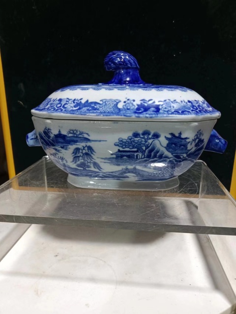 古玩陶瓷乾隆神龕恭盒拍賣，當前價格2000元