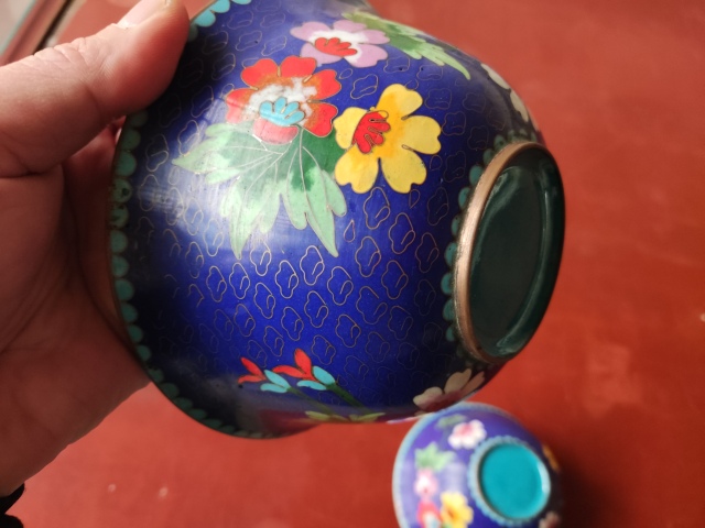 古玩雜項創匯期景泰藍掐絲琺瑯銅碗一對拍賣，當前價格588元