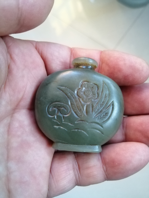 古玩玉器帶工鼻煙壺拍賣，當前價格888元