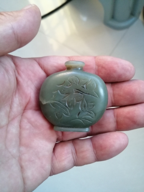 古玩玉器帶工鼻煙壺拍賣，當前價格888元