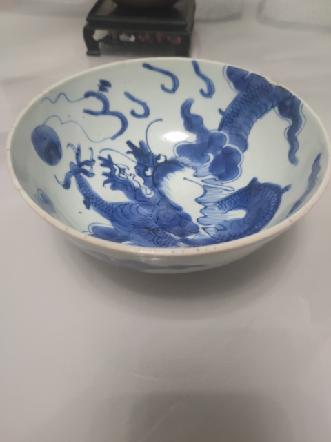 古玩陶瓷青花過墻龍紋碗拍賣，當前價格12000元