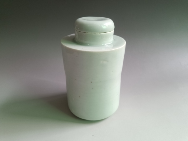 古玩陶瓷明代青白釉茶葉罐拍賣,當(dāng)前價格3800元