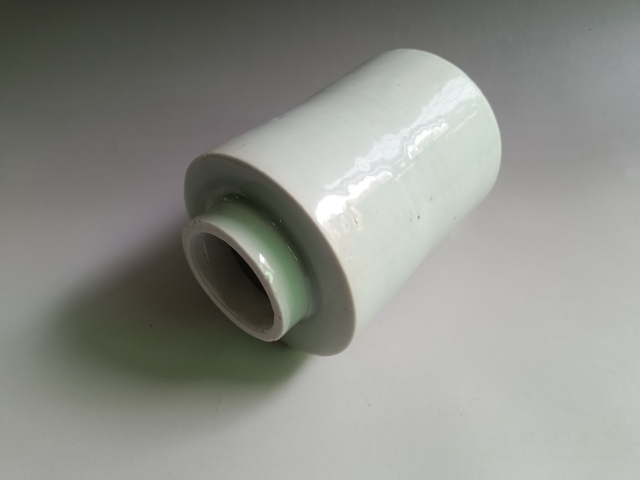 古玩陶瓷明代青白釉茶葉罐拍賣,當(dāng)前價格3800元