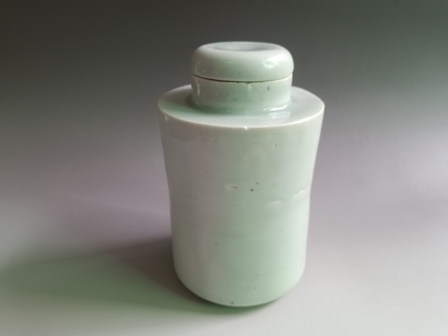 古玩陶瓷明代青白釉茶葉罐拍賣,當(dāng)前價格3800元