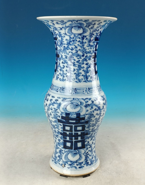 古玩陶瓷道光青花花觚拍賣,當(dāng)前價格5000元
