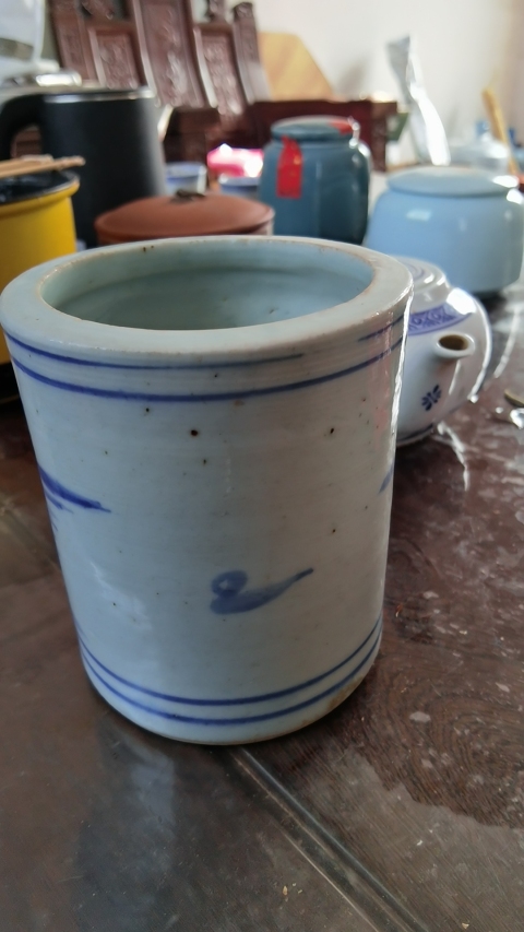 古玩陶瓷青花山水人物紋筆筒拍賣，當(dāng)前價(jià)格3999元