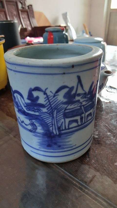 古玩陶瓷青花山水人物紋筆筒拍賣，當(dāng)前價(jià)格3999元