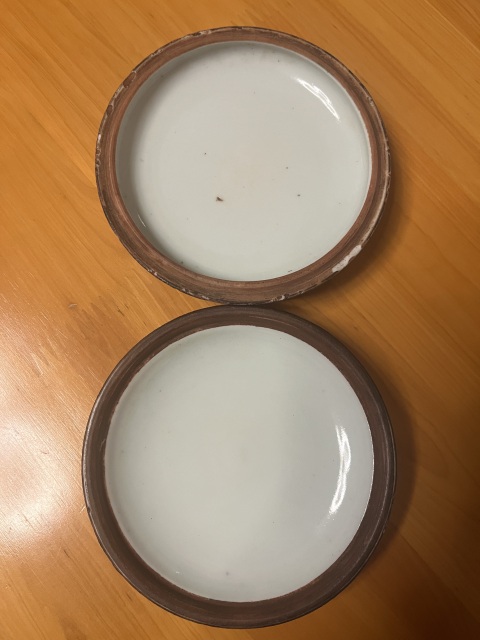 古玩陶瓷霽紅釉印盒拍賣,當前價格8800元