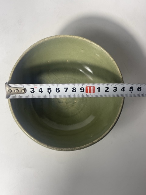 古玩陶瓷龍泉青瓷刻仰蓮紋茶碗拍賣,當前價格1280元
