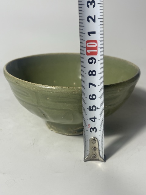 古玩陶瓷龍泉青瓷刻仰蓮紋茶碗拍賣,當前價格1280元