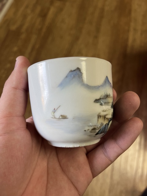 古玩陶瓷山水紋執杯拍賣,當前價格4500元