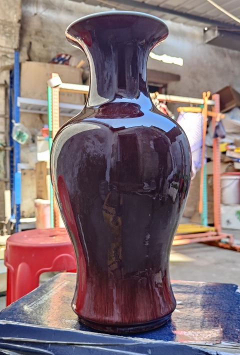 古玩陶瓷清晚期(150件)郎紅釉觀音大瓶拍賣,當(dāng)前價(jià)格28000元