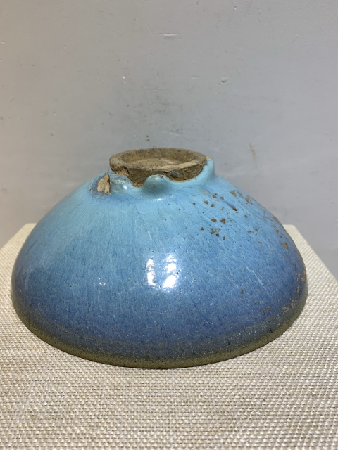 鈞窯天藍釉紫斑長頸瓶 中国古玩 中国美術 唐物 A960 明天蓝釉紫斑长颈胆瓶-北京中拍国际拍卖有限公司
