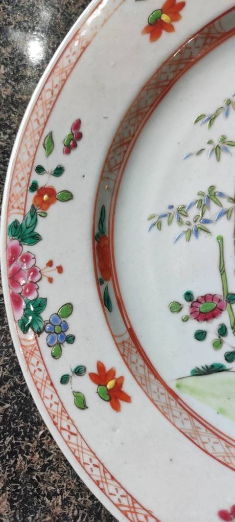 古玩陶瓷粉彩洞石花卉紋折沿盤拍賣，當前價格3000元