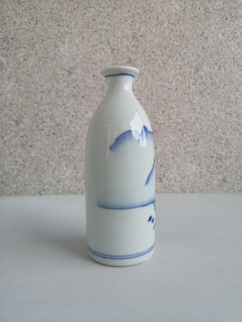 古玩陶瓷山水紋青花瓶拍賣,當前價格450元