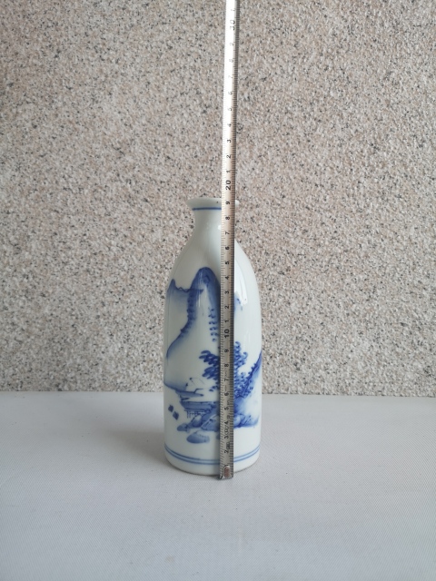 古玩陶瓷山水紋青花瓶拍賣,當前價格450元