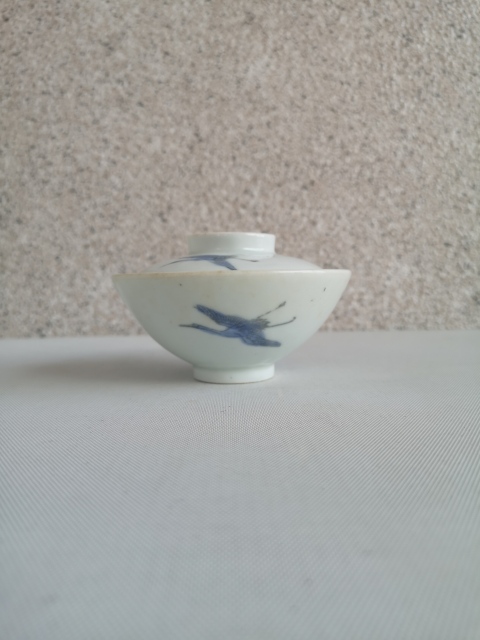 古玩陶瓷松鶴紋蓋碗拍賣，當(dāng)前價格450元