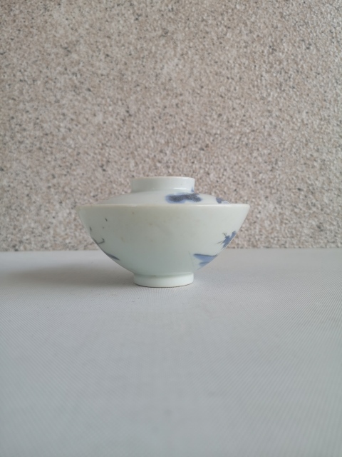 古玩陶瓷松鶴紋蓋碗拍賣，當(dāng)前價格450元