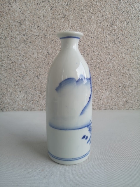 古玩陶瓷山水紋青花瓶拍賣,當前價格450元