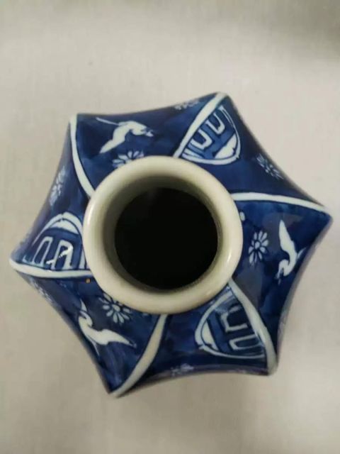 古玩陶瓷日本有田燒源右衛門窯祥瑞丸繪青花葫蘆瓶拍賣,當前價格880元