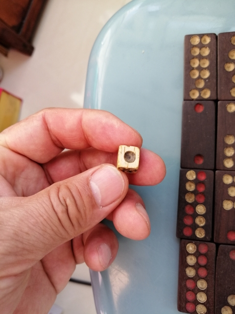 古玩雜項晚清烏木牌九拍賣,當前價格1333元