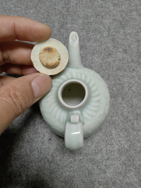 古玩陶瓷湖田窯青白釉花卉紋水注拍賣,當前價格12600元