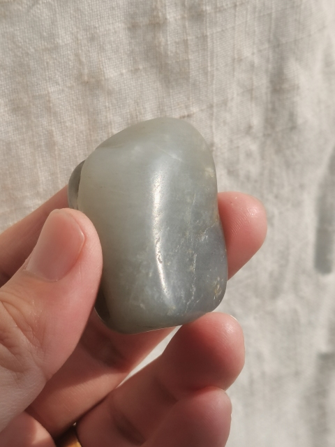 古玩玉器和田玉籽料原石拍賣，當前價格700元