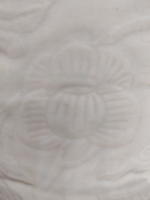 古玩陶瓷清乾隆豆青釉刻花紋香爐拍賣,當(dāng)前價(jià)格3800元